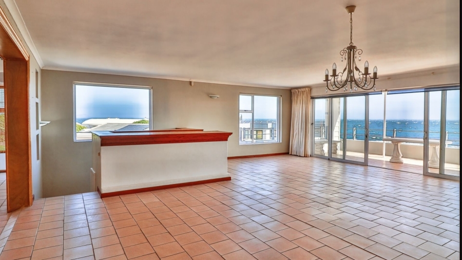 To Let 5 Bedroom Property for Rent in Vermont Western Cape